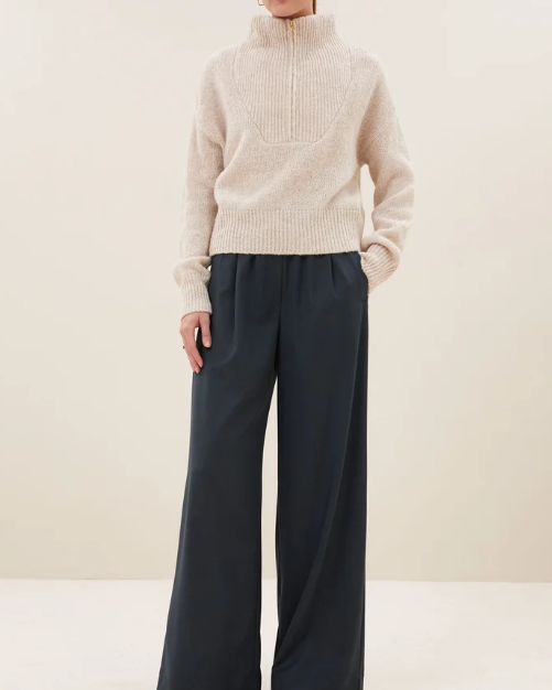 PULL BOXY BEAU CHALK ~ BY BAR