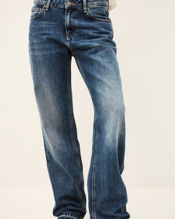 JEAN VANA BLUEJEANS ~ BASH
