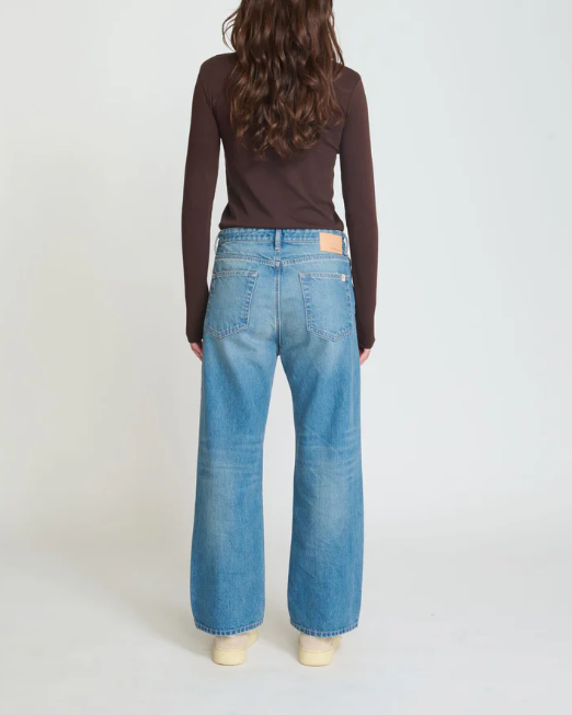 JEAN KAROLINA BLEU 318 ~ RED LEGEND