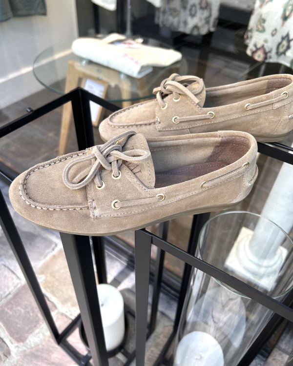 MOCASSIN NAHUA GOLD MOUSSE ~ TORAL