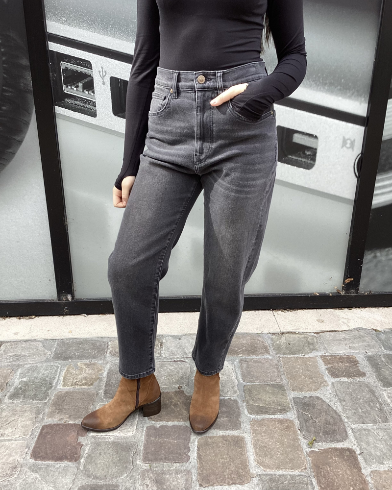 JEAN SELLY NOIR  - RED LEGEND