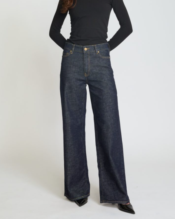 JEAN CODY WATER WASH ~ RED LEGEND